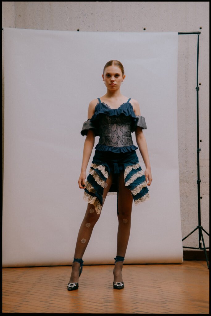 Look final de &Iacute;ndigo, frente