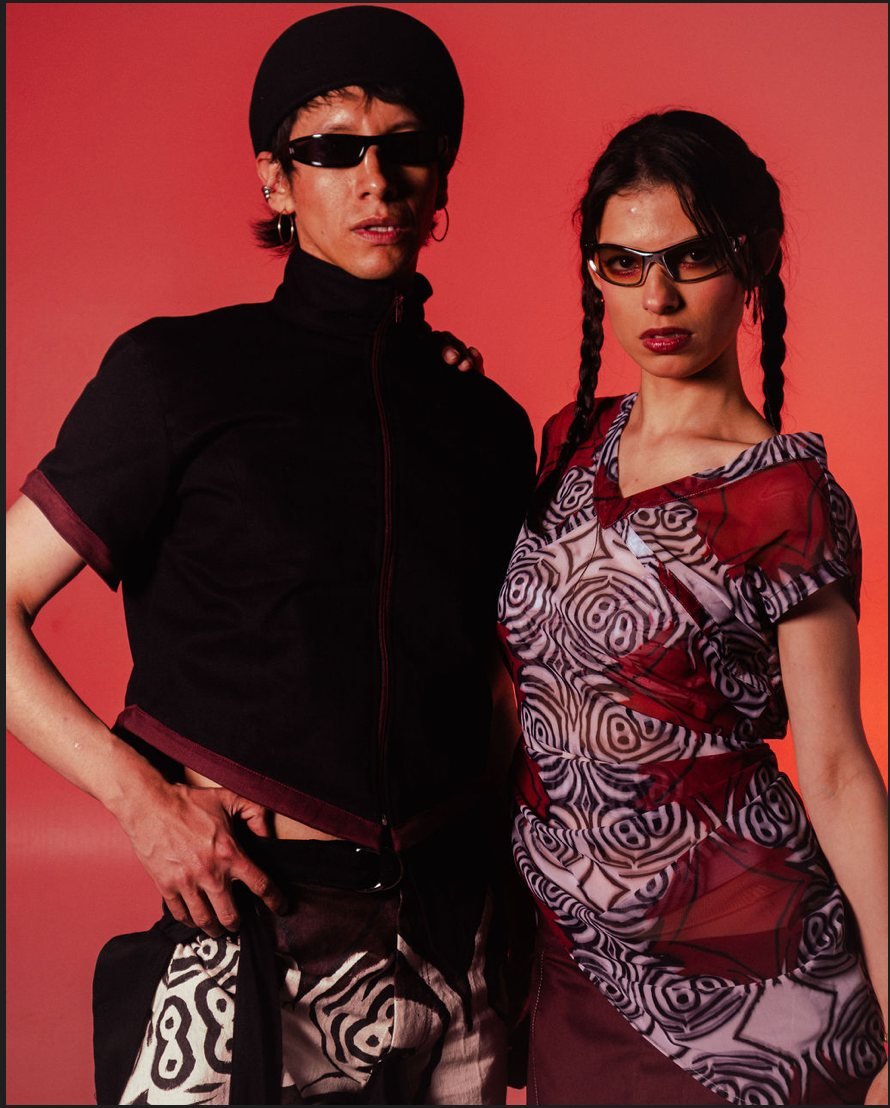 Entre capas: retrato de la pareja