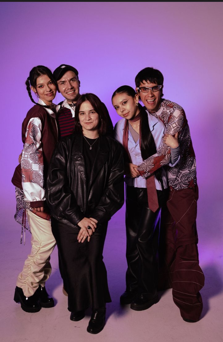 Entre capas: equipo del proyecto